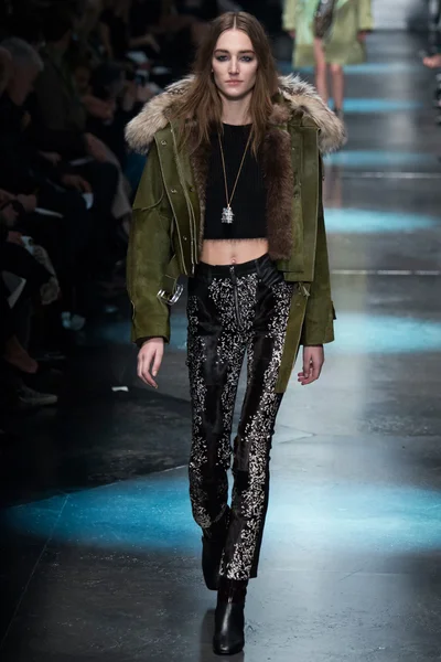 Look 31